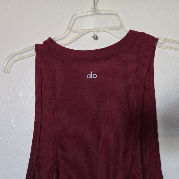 Set Of 3 Alo Yoga - Black Cherry Red, Moss Green, and Light Blue Tank TOPS SZ S - Picture 14 of 16